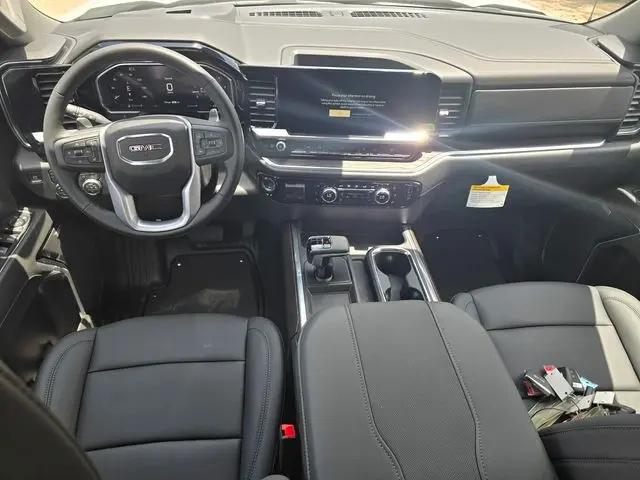 2026 GMC Sierra 1500 Crew Cab, Short Bed, SLT, 4WD