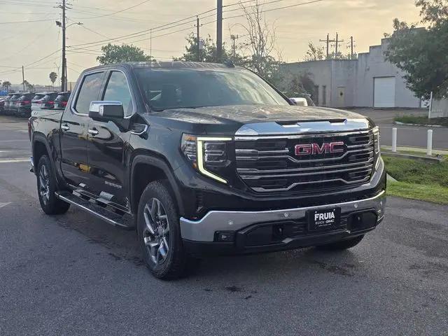 2026 GMC Sierra 1500 Crew Cab, Short Bed, SLT, 4WD