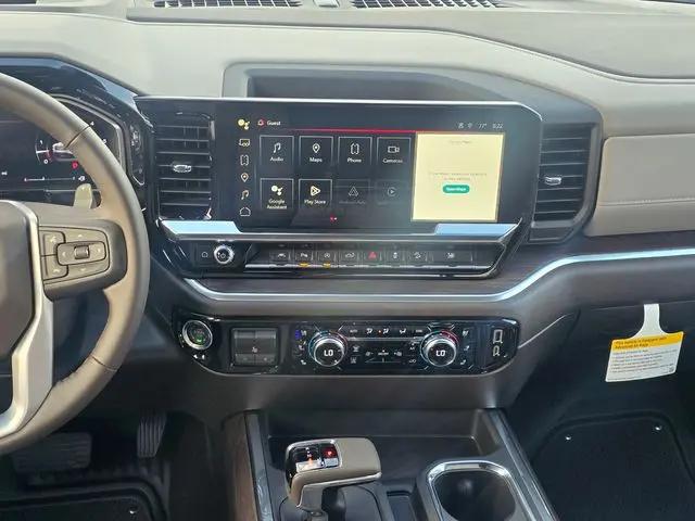 2026 GMC Sierra 1500 Crew Cab, Short Bed, SLT, 4WD