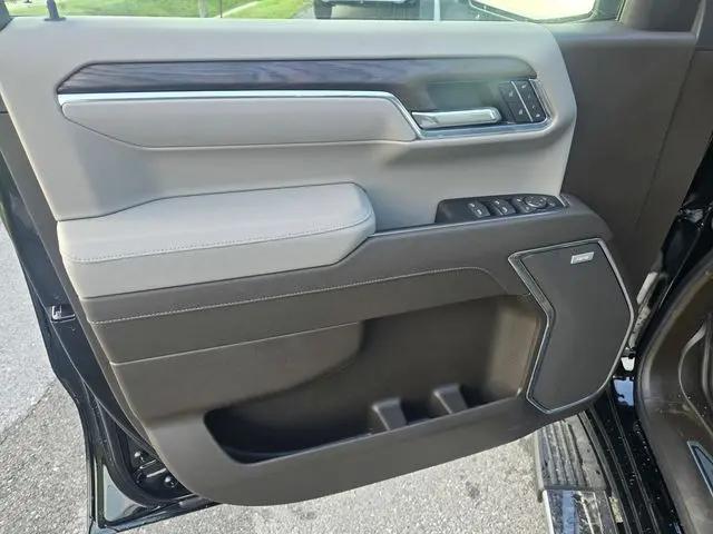 2026 GMC Sierra 1500 Crew Cab, Short Bed, SLT, 4WD