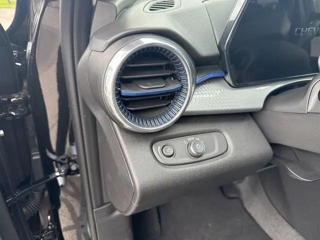 2026 Chevrolet Trax FWD LT