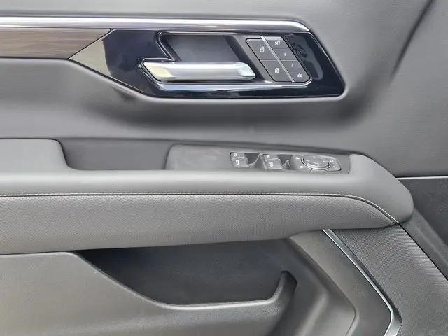 2026 Chevrolet Tahoe 4WD Premier