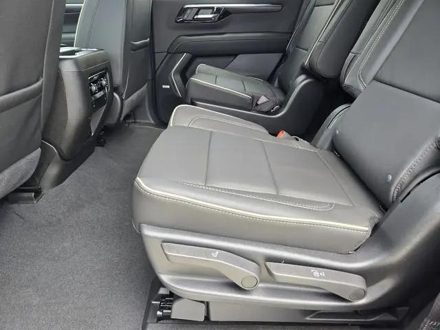 2026 Chevrolet Tahoe 4WD Premier