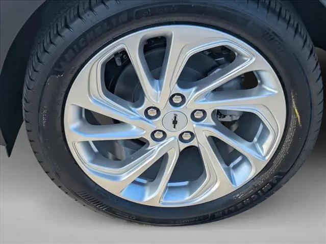 2027 Chevrolet Bolt LT FWD