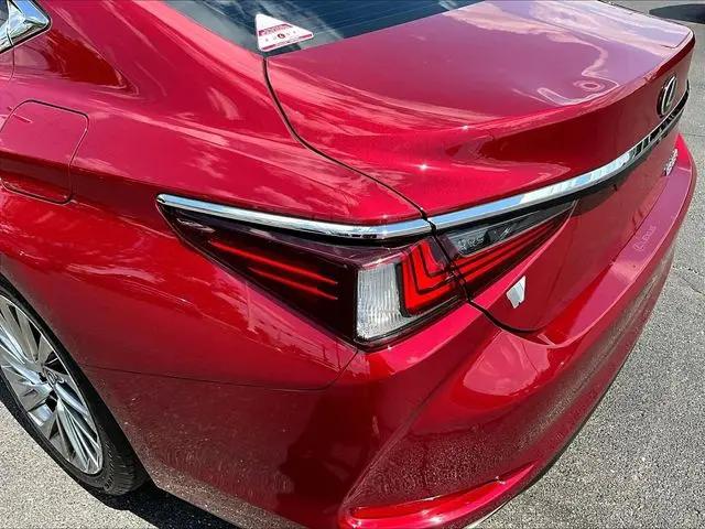 2019 Lexus ES 350 Luxury