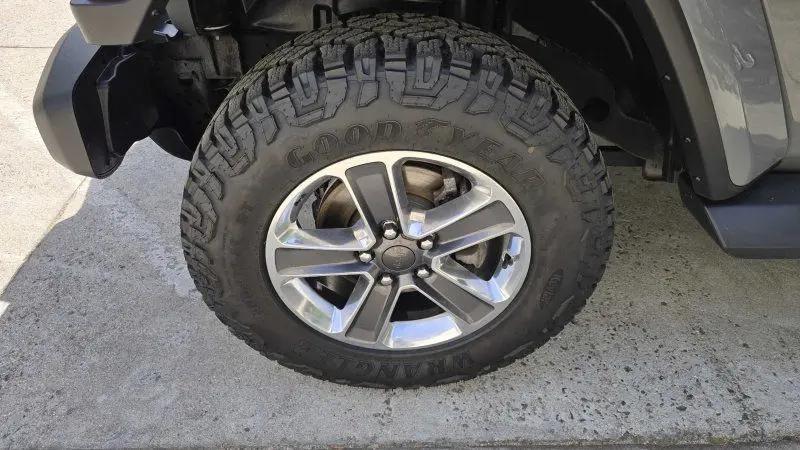 2020 Jeep Wrangler Sahara 4x4
