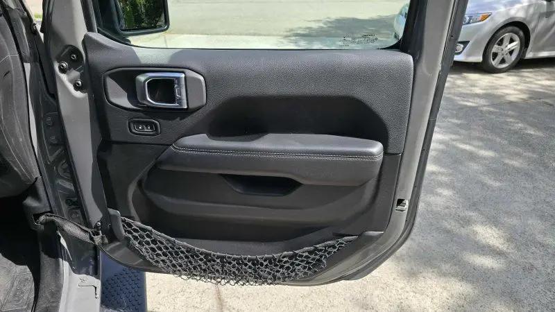 2020 Jeep Wrangler Sahara 4x4