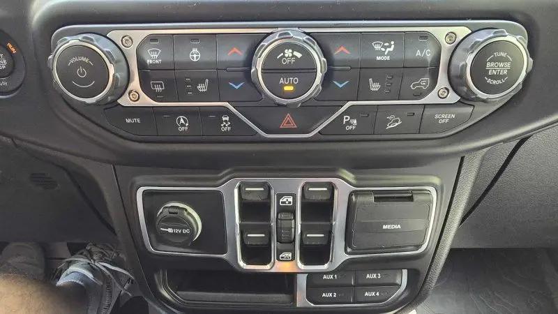 2020 Jeep Wrangler Sahara 4x4