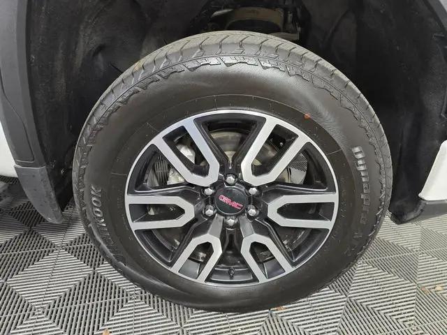 2025 GMC Sierra 1500 4WD Crew Cab Standard Box AT4