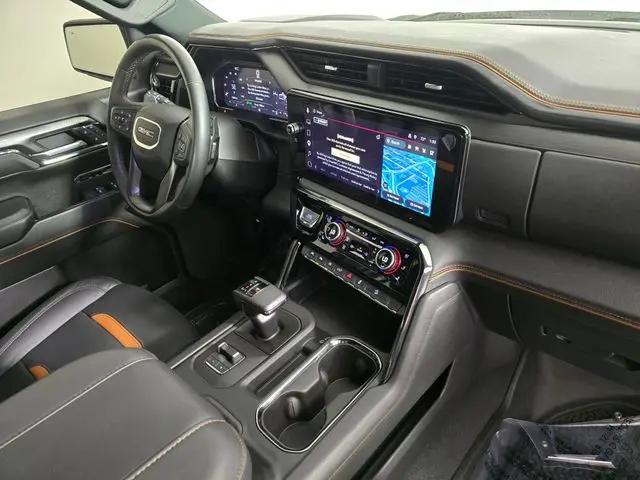 2025 GMC Sierra 1500 4WD Crew Cab Standard Box AT4