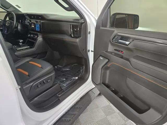 2025 GMC Sierra 1500 4WD Crew Cab Standard Box AT4