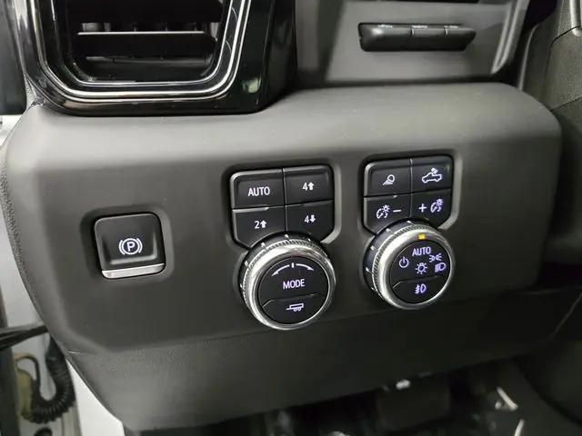 2025 GMC Sierra 1500 4WD Crew Cab Standard Box AT4