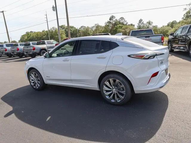 2026 Buick NV Avenir FWD