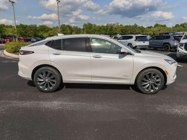 2026 Buick NV Avenir FWD