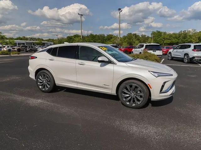 2026 Buick NV Avenir FWD