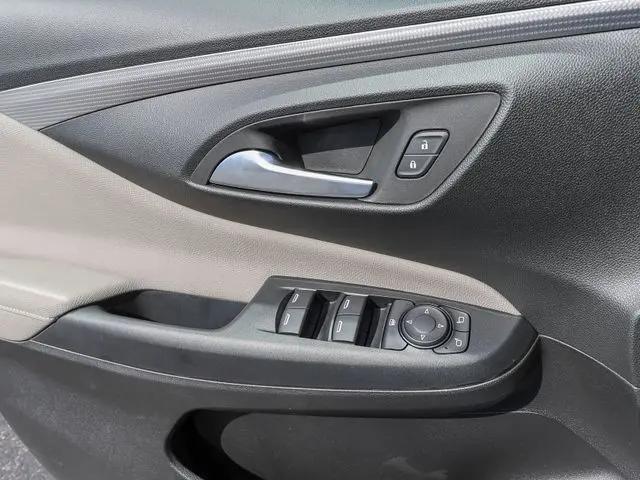 2026 Buick NV Avenir FWD