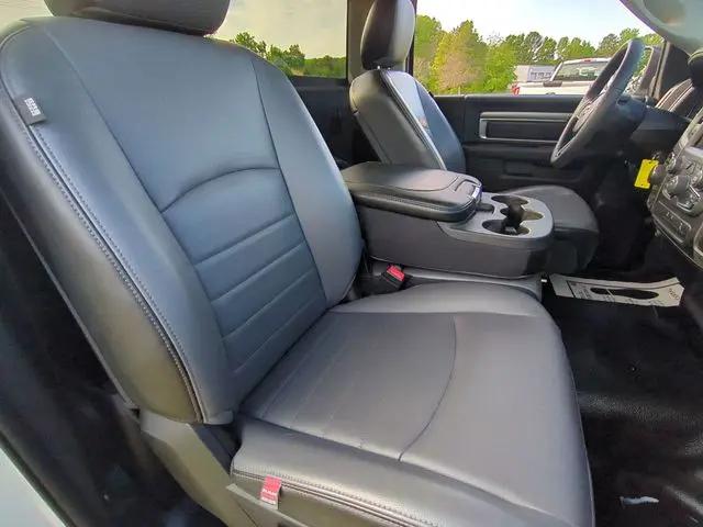 2022 Ram 1500 Classic Tradesman Regular Cab 4x4 8' Box
