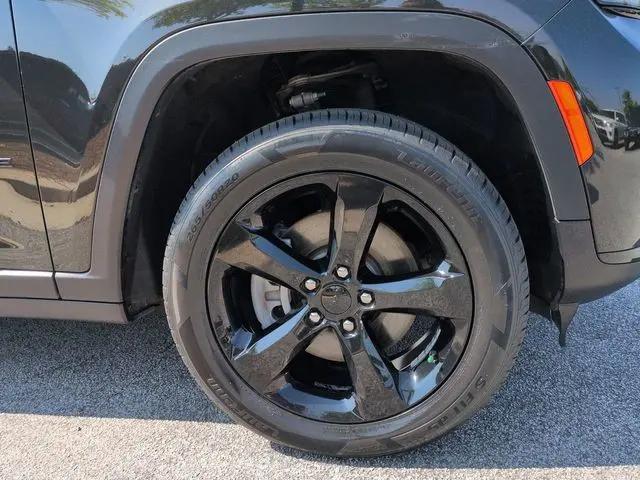 2024 Jeep Grand Cherokee L Limited 4x2