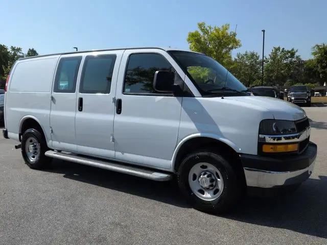2023 Chevrolet Express Cargo Van RWD 2500 Regular Wheelbase WT