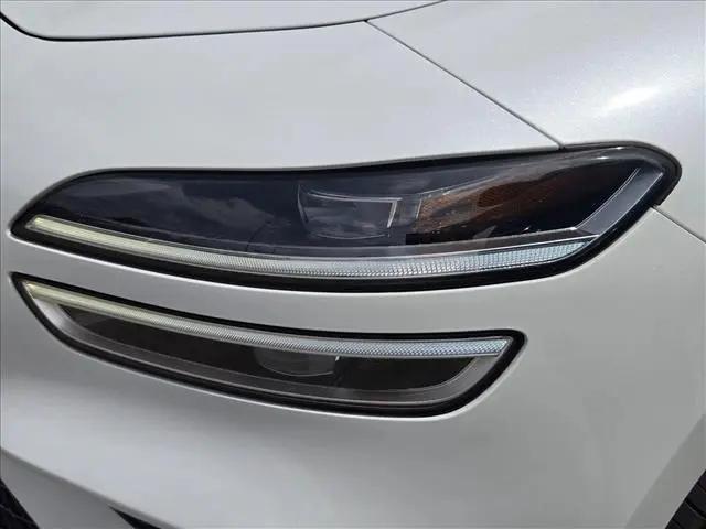 2025 Genesis G70 2.5T RWD