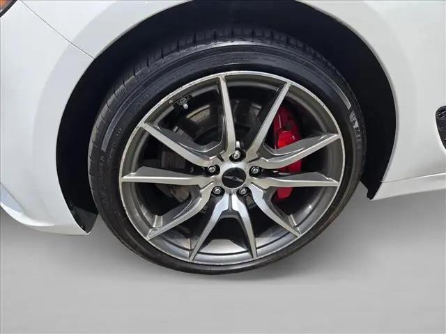 2025 Genesis G70 2.5T RWD