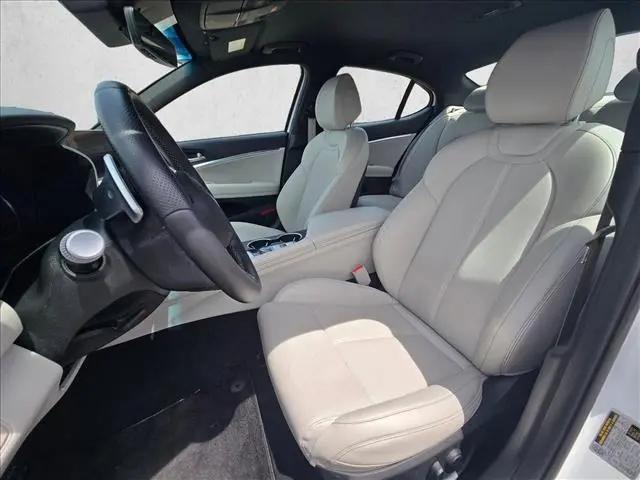 2025 Genesis G70 2.5T RWD