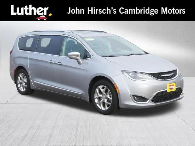 2018 Chrysler Pacifica Limited for sale in Cambridge, MN