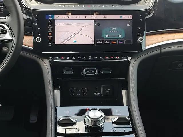 2026 Jeep Grand Cherokee L Summit 4x4