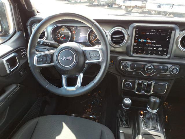 2023 Jeep Wrangler 4-Door Sahara 4x4