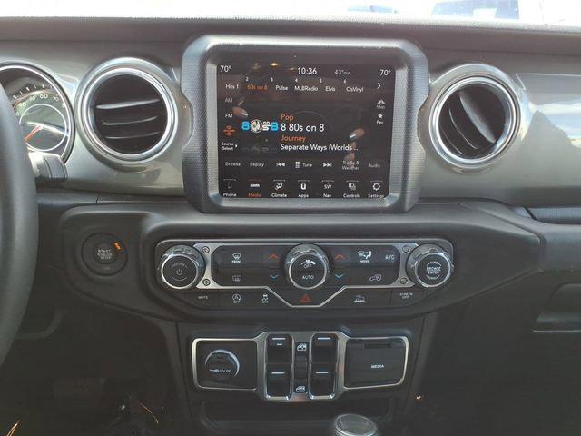2023 Jeep Wrangler 4-Door Sahara 4x4