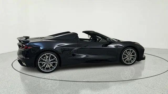 2026 Chevrolet Corvette Stingray Convertible, 2LT, RWD