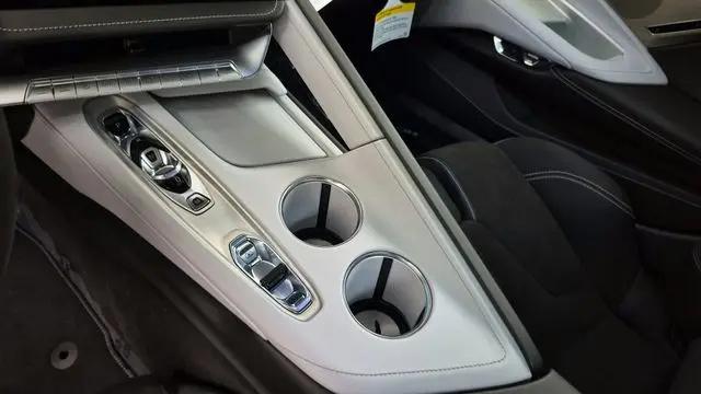 2026 Chevrolet Corvette Stingray Convertible, 2LT, RWD