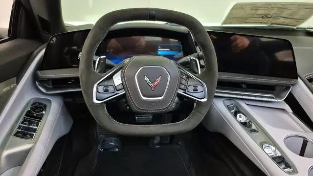 2026 Chevrolet Corvette Stingray Convertible, 2LT, RWD