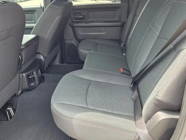 2026 Ram 2500 Black Express Crew Cab 4x4 6'4" Box