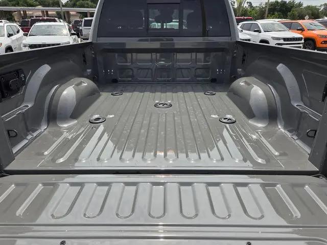 2026 Ram 2500 Black Express Crew Cab 4x4 6'4" Box