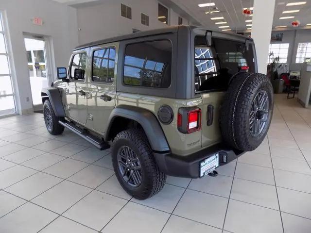 2025 Jeep Wrangler 4-Door Summit 4x4