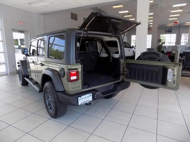 2025 Jeep Wrangler 4-Door Summit 4x4