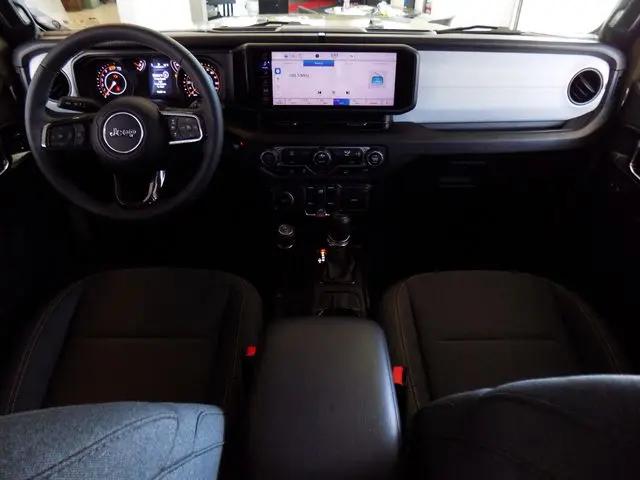 2025 Jeep Wrangler 4-Door Summit 4x4