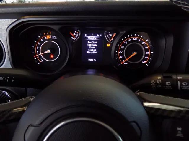 2025 Jeep Wrangler 4-Door Summit 4x4