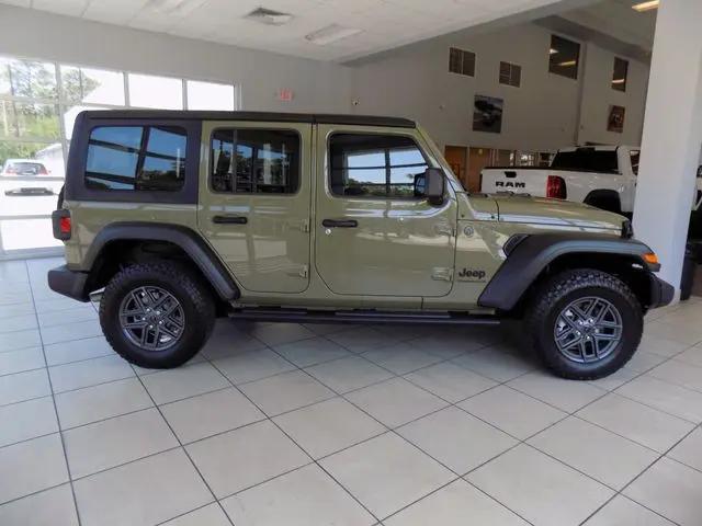 2025 Jeep Wrangler 4-Door Summit 4x4