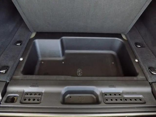 2025 Jeep Wrangler 4-Door Summit 4x4