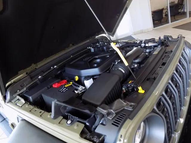 2025 Jeep Wrangler 4-Door Summit 4x4