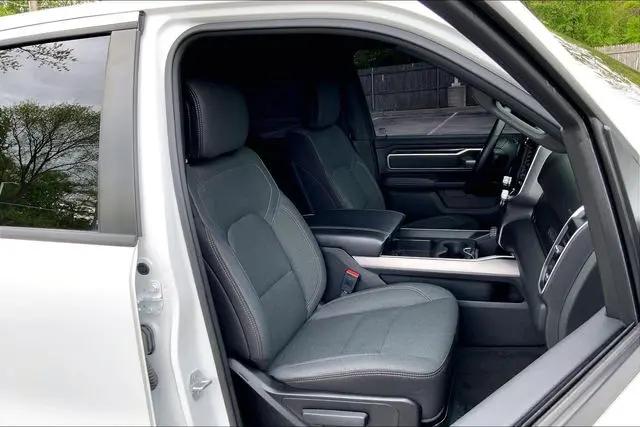 2022 Ram 1500 Big Horn Quad Cab 4x4 6'4" Box