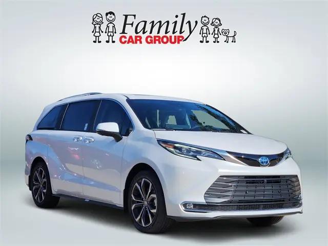 2025 Toyota Sienna Platinum