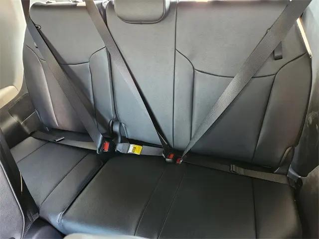2025 Toyota Sienna Platinum