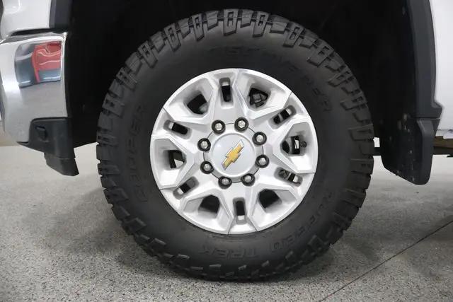 2023 Chevrolet Silverado 3500HD 4WD Crew Cab Long Bed LT