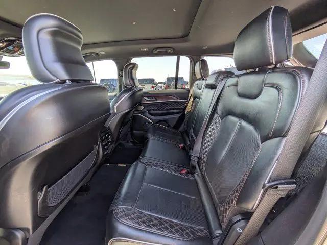 2022 Jeep Grand Cherokee Summit 4x4