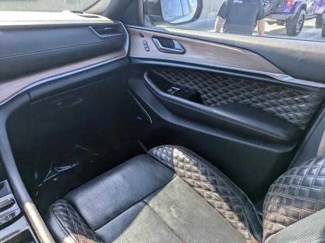 2022 Jeep Grand Cherokee Summit 4x4