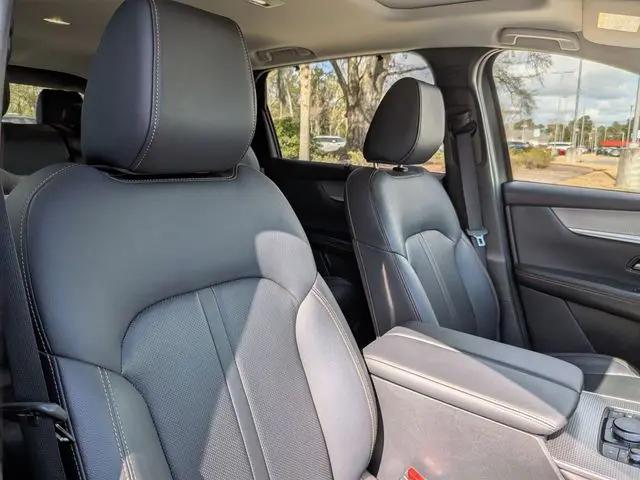 2025 Mazda X-90 3.3 Turbo Preferred Package