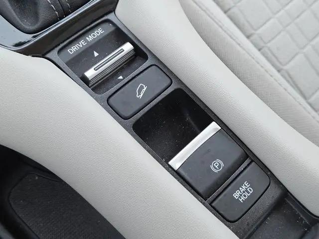 2024 Honda HR-V AWD LX
